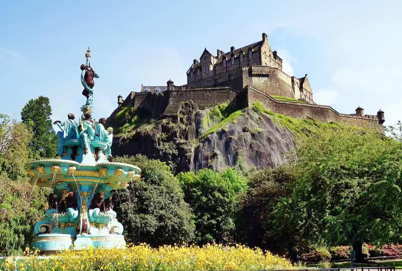 Lägenhet Trendy Urban Retreat In Central Edinburgh City