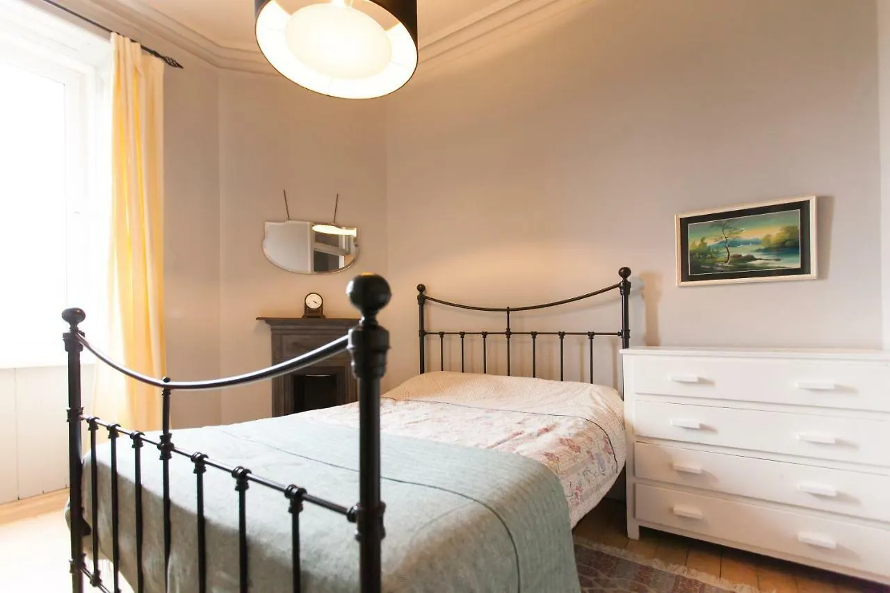 Lägenhet Trendy Urban Retreat In Central Edinburgh City